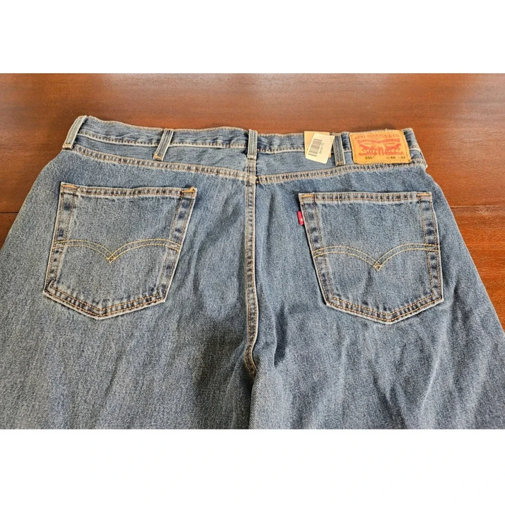 Levi's 550 Relaxed Fit Jeans Mens 40x32 Blue Medium Wash Denim NWT